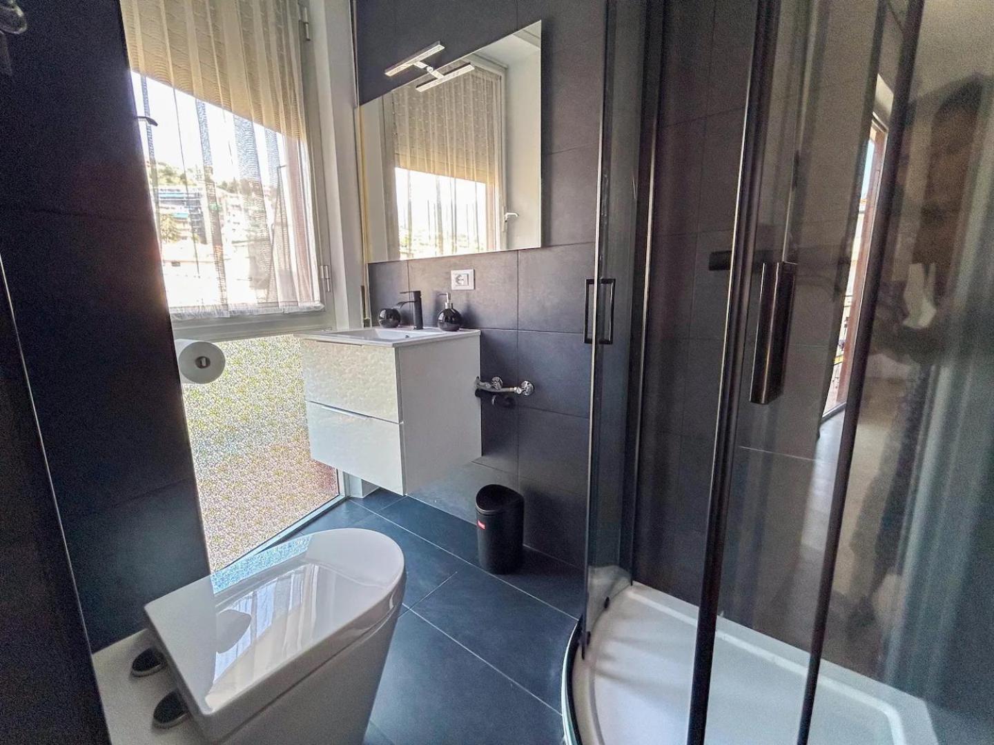 Modern - 18 Apartment