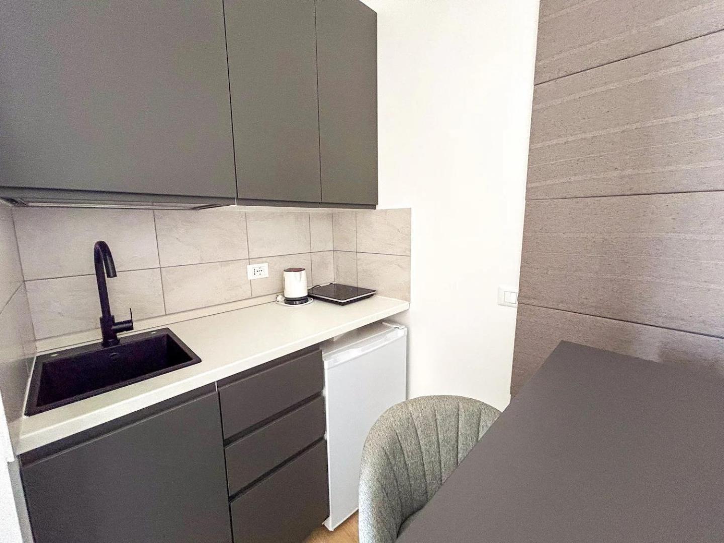 Modern - 18 Apartment Sanremo