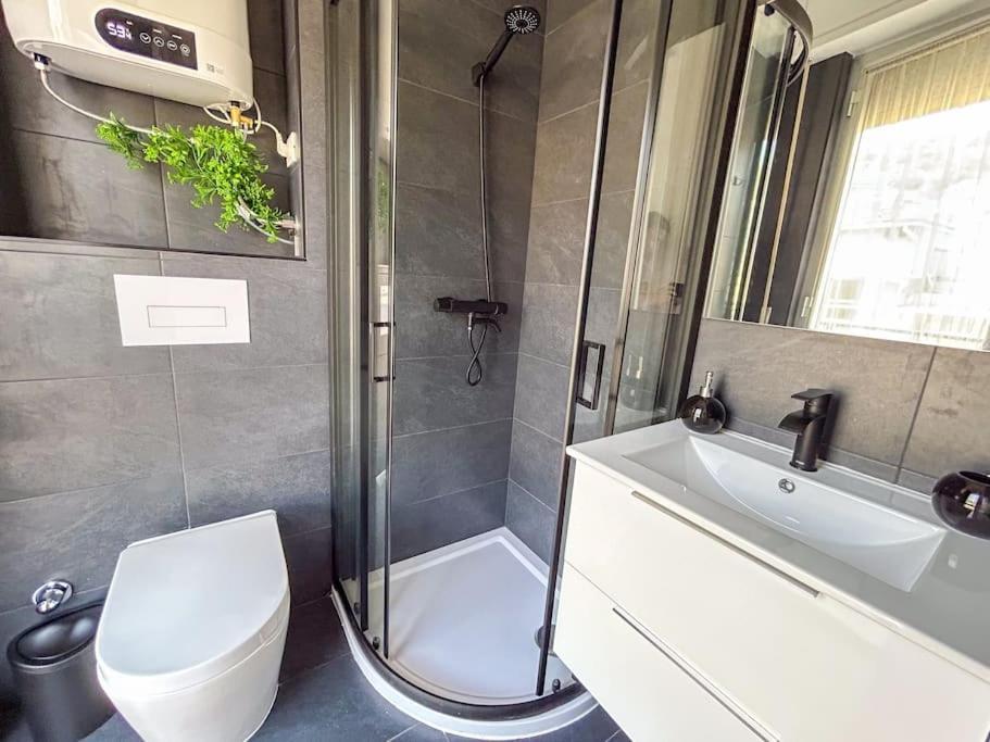 Modern - 18 * Sanremo
